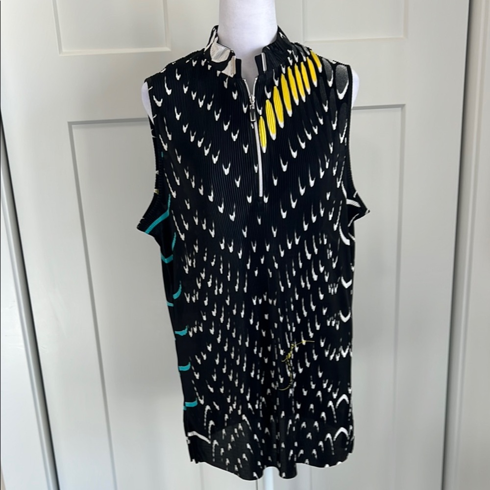 Stylish Black and Yellow Women's Tank Top